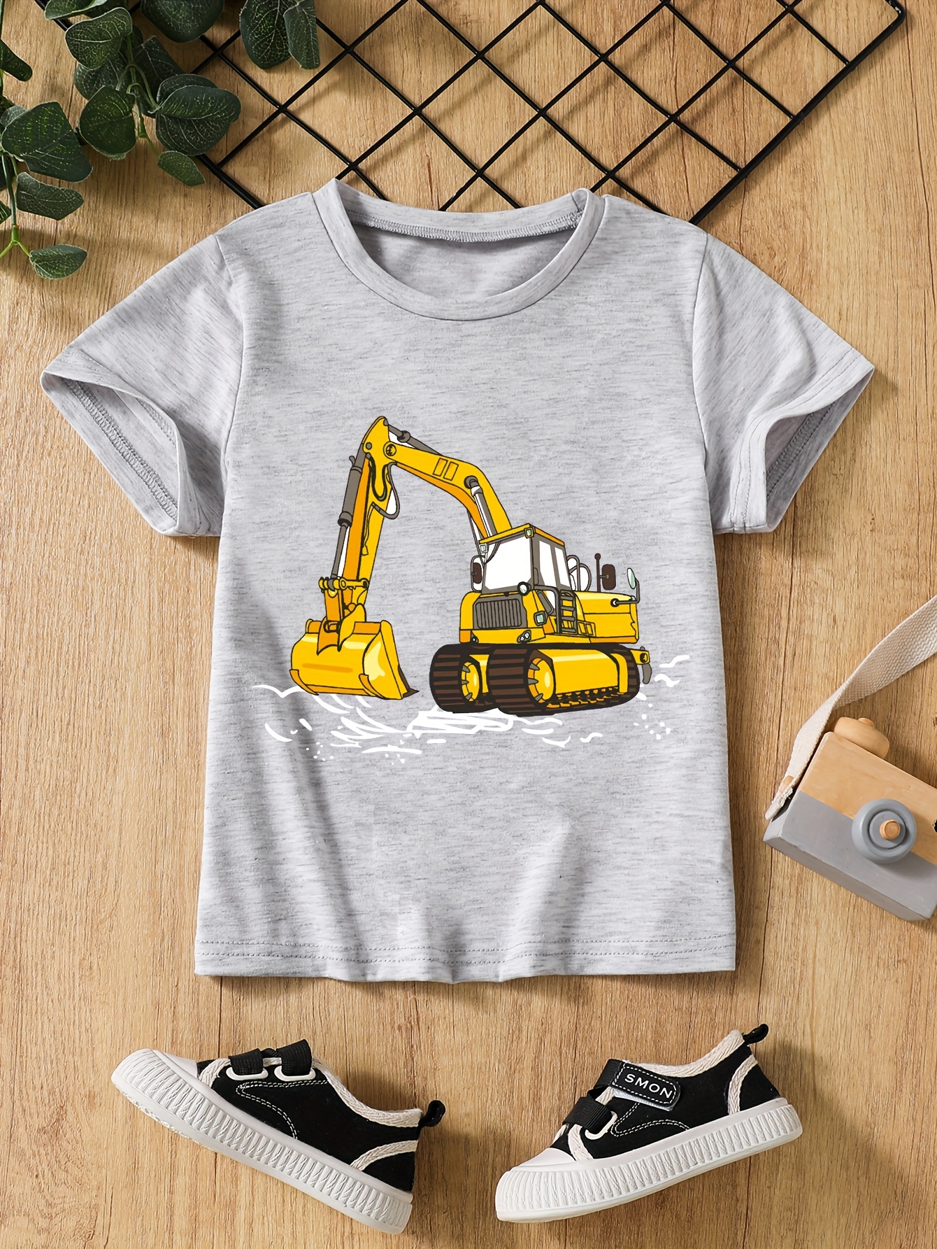 T-shirts Boys' Three-Piece Short-Sleeve Excavator Print Set - Breathable Quick-Dry Fabric