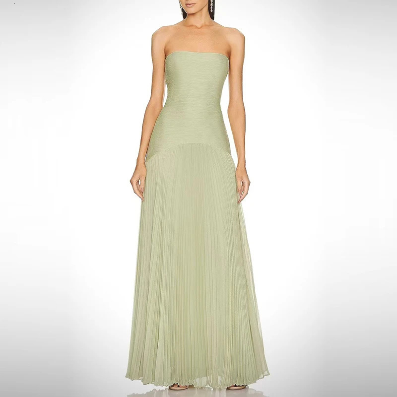 Female Off Shoulder High Waist Solid Color Evening Dress Fashion Summer Backless Dresses Sexy Strapless Slim Pleated Long Dress 250819