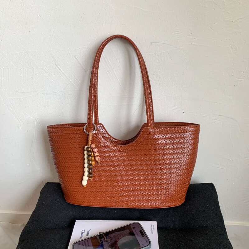 Summer Large Capacity Woven Pattern Underarm Bag for Designer Women 2025 New Fashion Versatile Casual Bags Commuter Shoulder Handbag