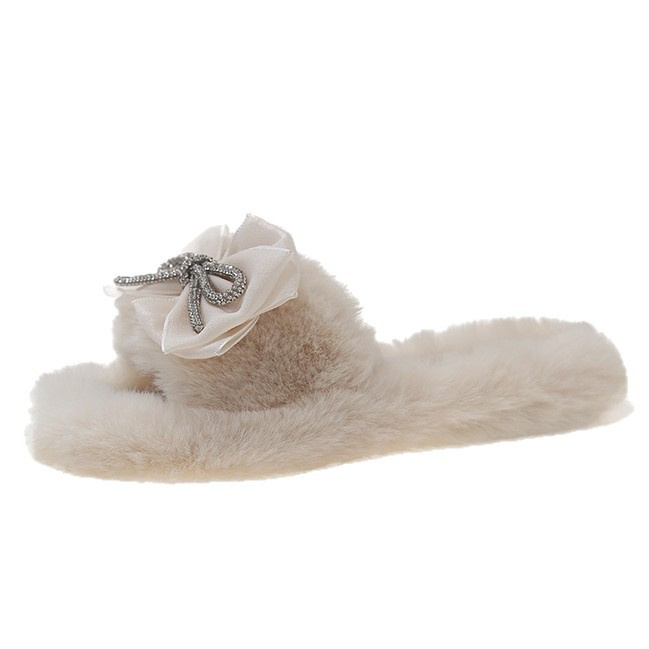 Free delivery designer Women cotton mop Fashionable woolen slippers with thick soles for easy winter warmth