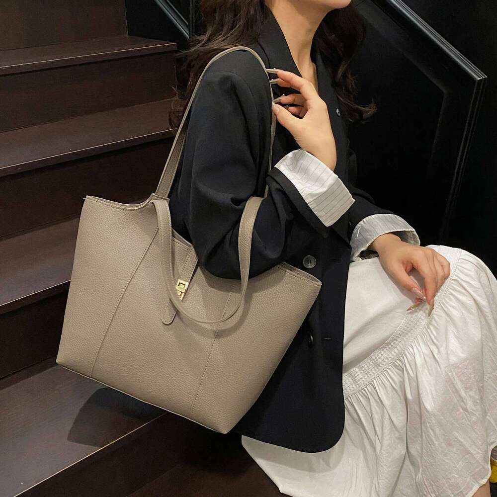 Cross Border Niche Design Retro Women S New Trendy Versatile Tote Large Capacity Bags For Women