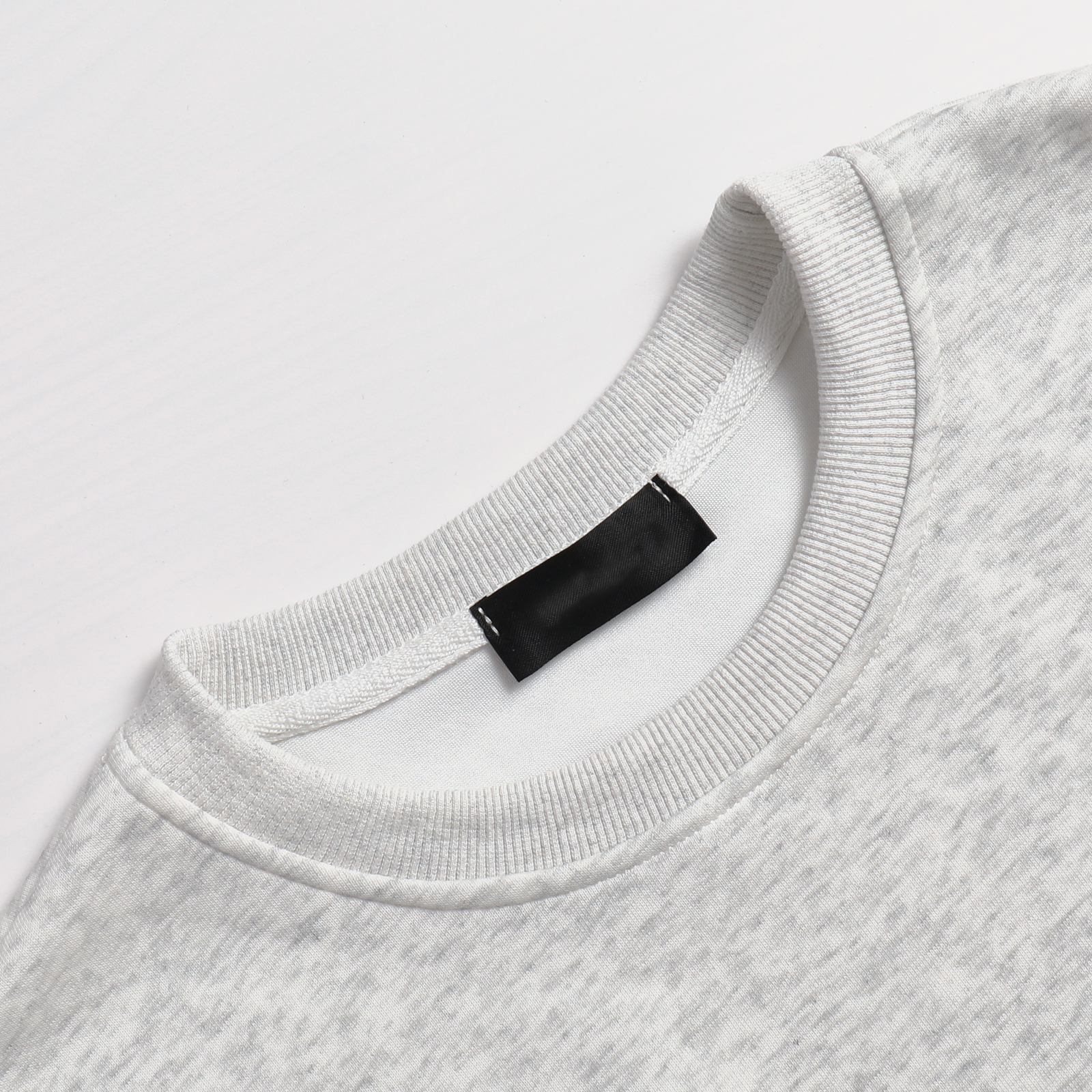 Modern Fashionable Lady's Jacket: Sea-themed Print and Personalized Cinch