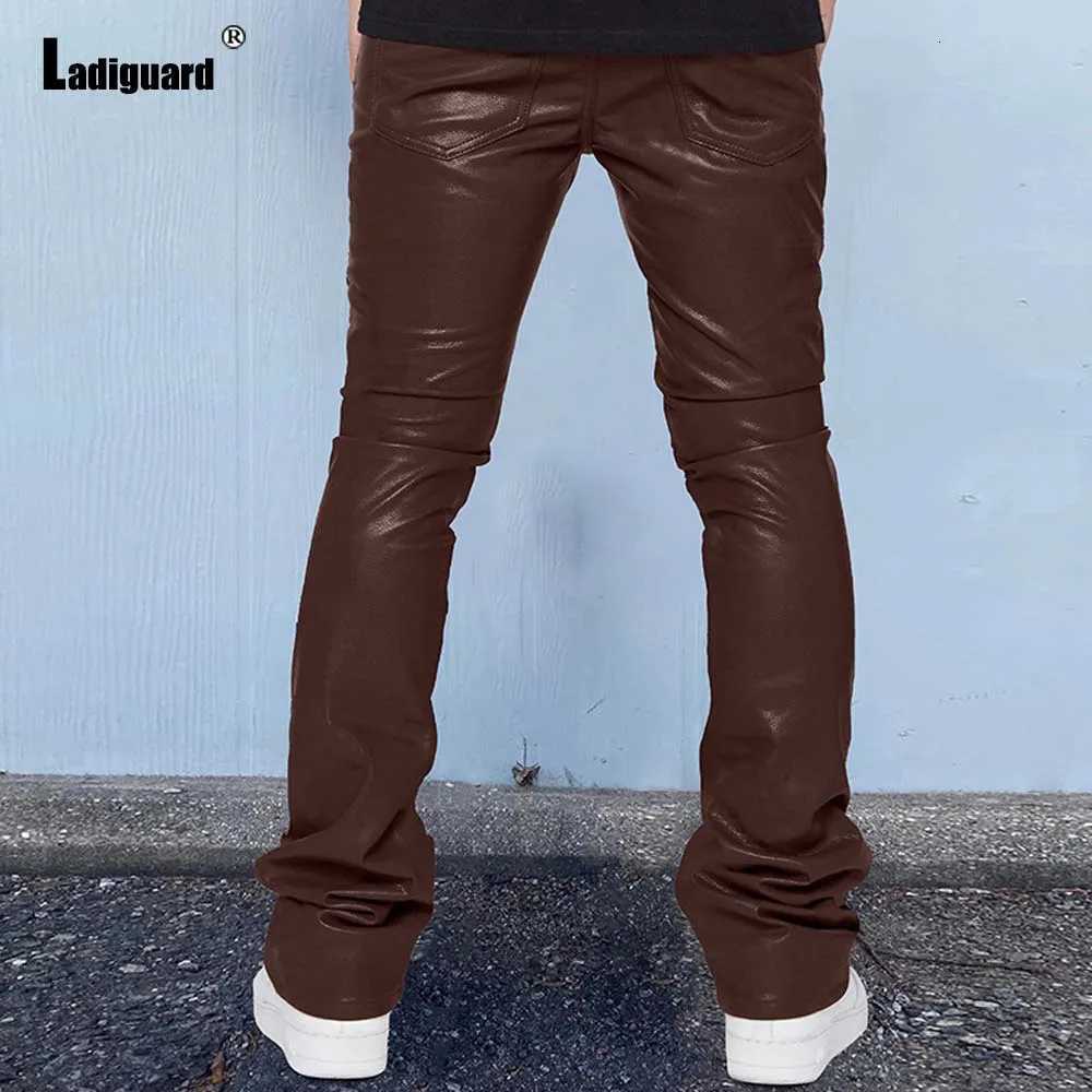 2025 Mens Stand Pocket Casual PU Leather Pants Europe Style Flare Trousers Brown Red Soft Faux Leather Pants Mens Streetwear New W250819