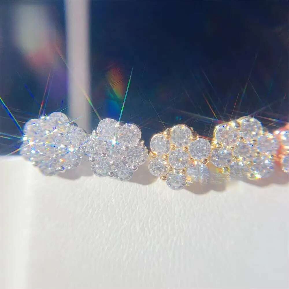 Pass Dia Tester Screw Back Fashion Sterling Sier Flower Moissanite Earrings