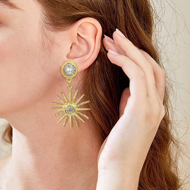 Botanical Pearl Drop Earrings for Women 3D Floral Metal Statement Earrings 2025 Viral Accent Piece