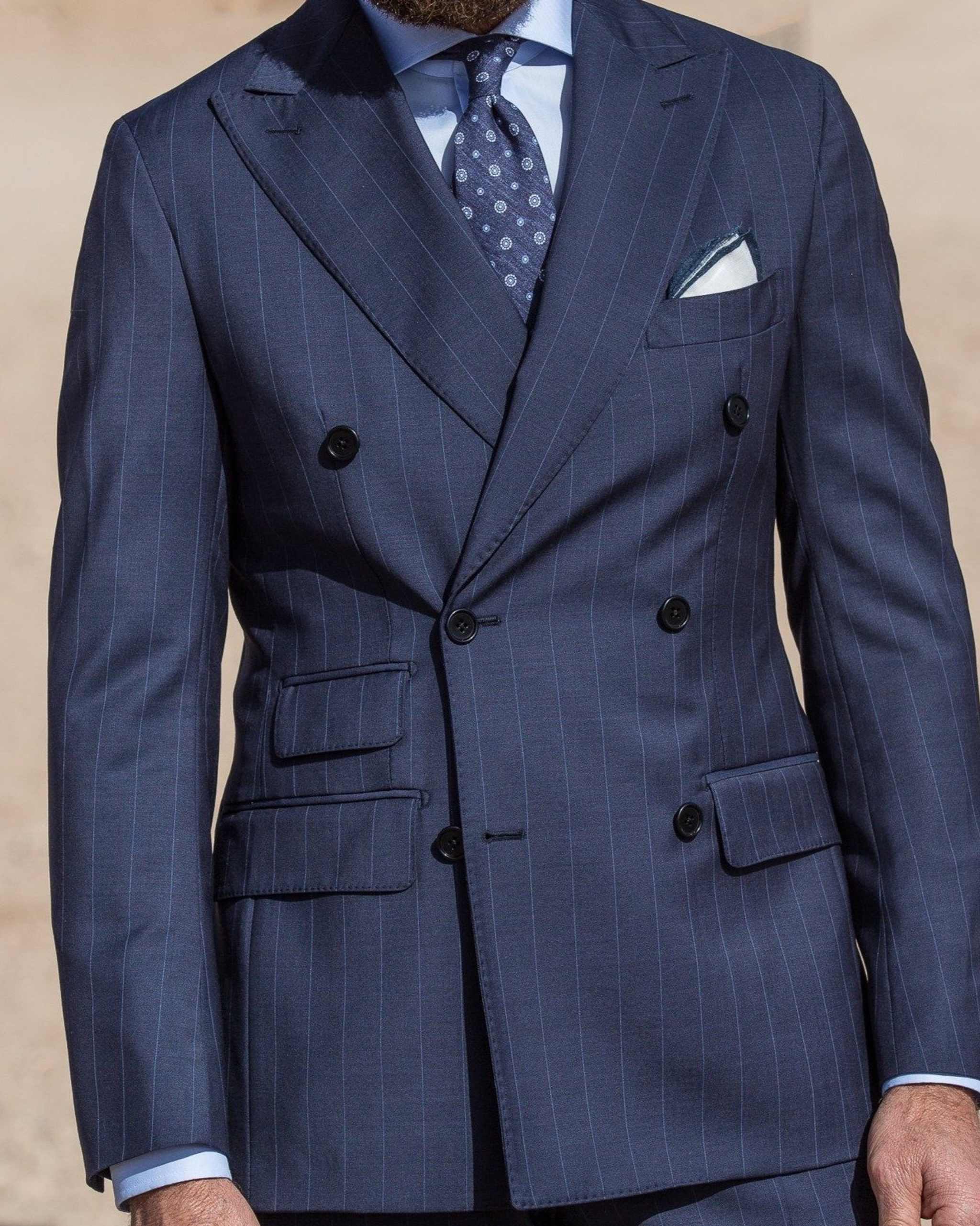 Formal Wedding Tuxedos Peaked Lapel 2 Pcs Pinstripe Men Suit Classic Fit Double Breasted Evening Prom Grooms Blazers Customized