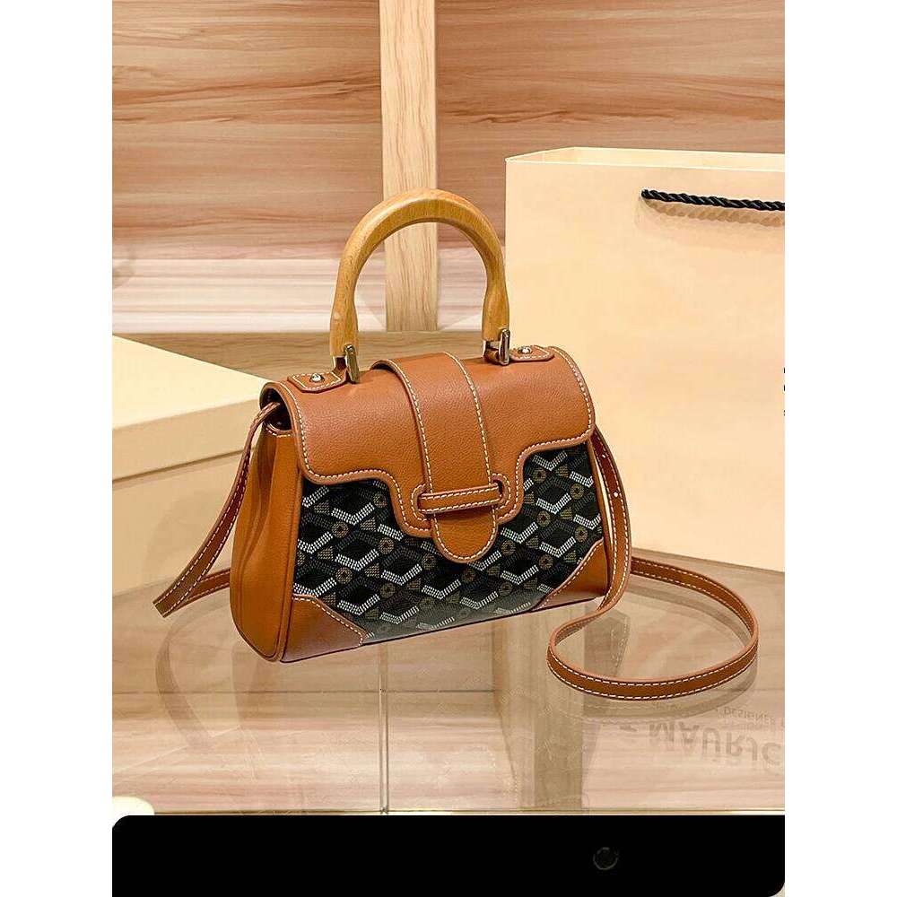 Designer Bags Fashion brand Popular Classic Printing Pattern Newly Trendy Bamboo handle Genuine leather with old patterns women Shoulder crossbody han