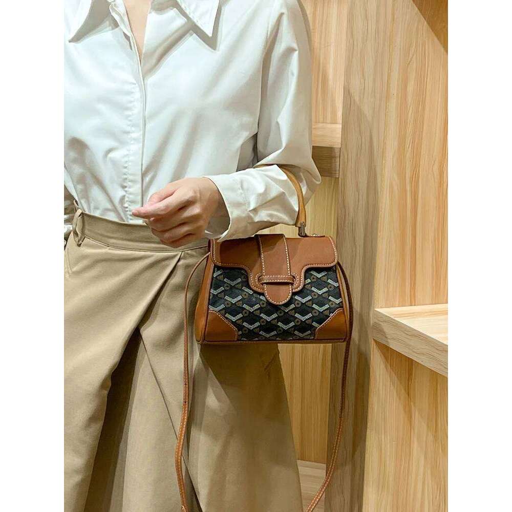 Designer Bags Fashion brand Popular Classic Printing Pattern Newly Trendy Bamboo handle Genuine leather with old patterns women Shoulder crossbody han