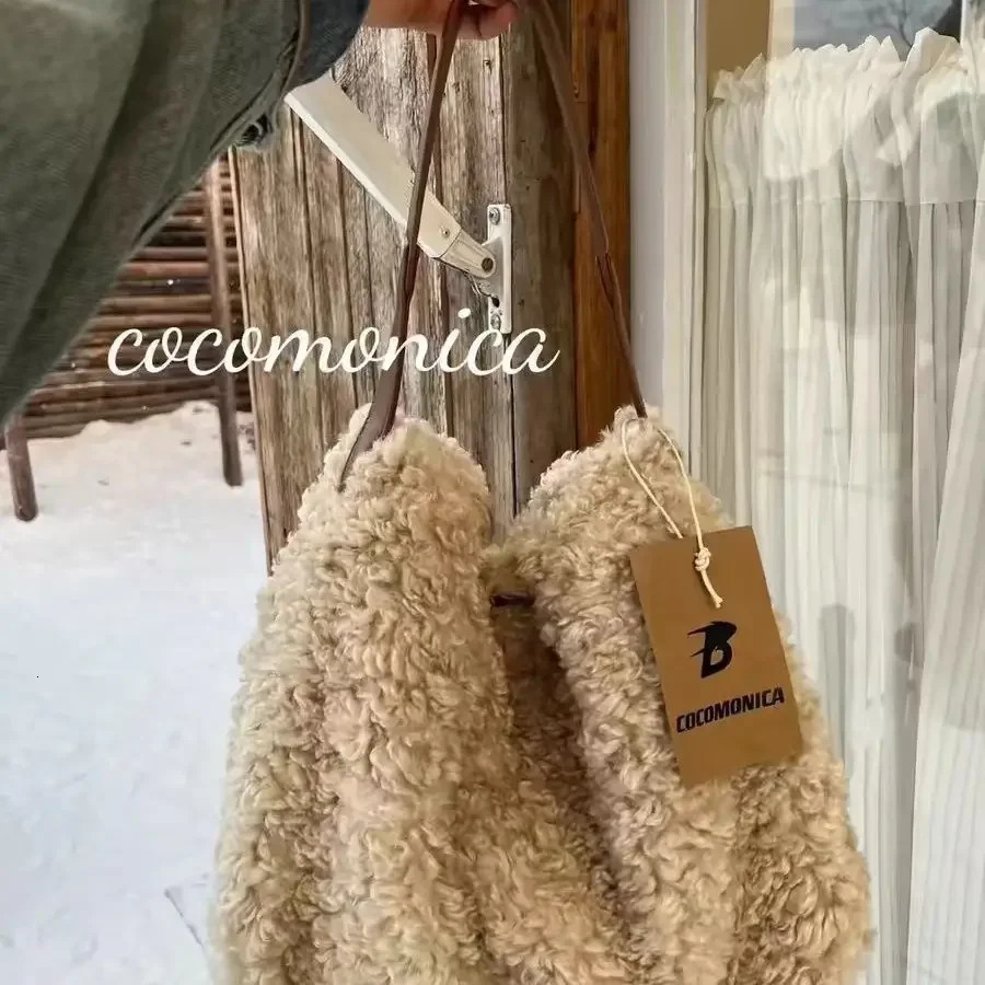 Women Bag Autumn Winter Fashion Lamb Wool Shoulder Bag Handbag Simple Office Women Bag 250818