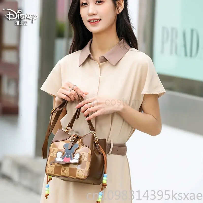 Disney Disney Luxury Designer Shoulder Bag for Women Girl Mickey Mouse Bucket Bag Portable Handbag Kawaii Purse Waterproof W250819
