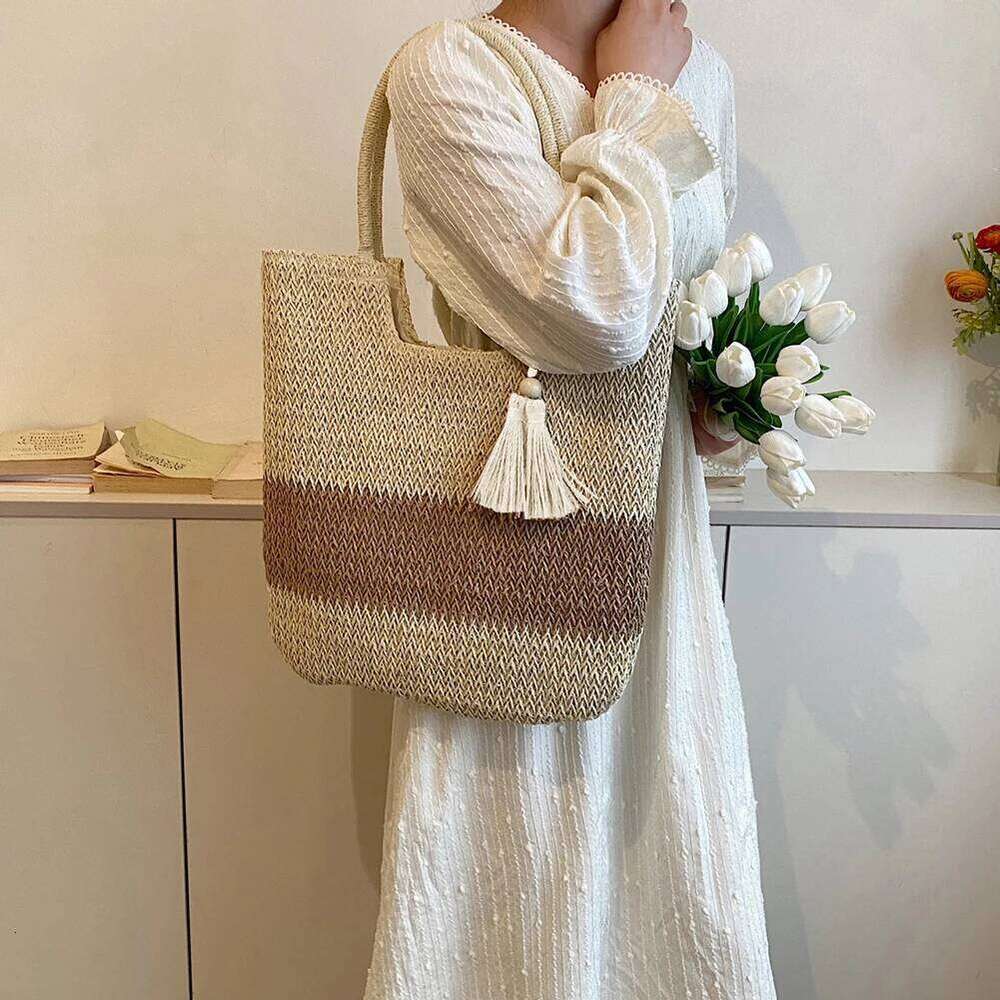 Summer Hand-Woven Straw Bag with Tassels Large Capacity Casual Tote Perfect for Beach Days and Holidays