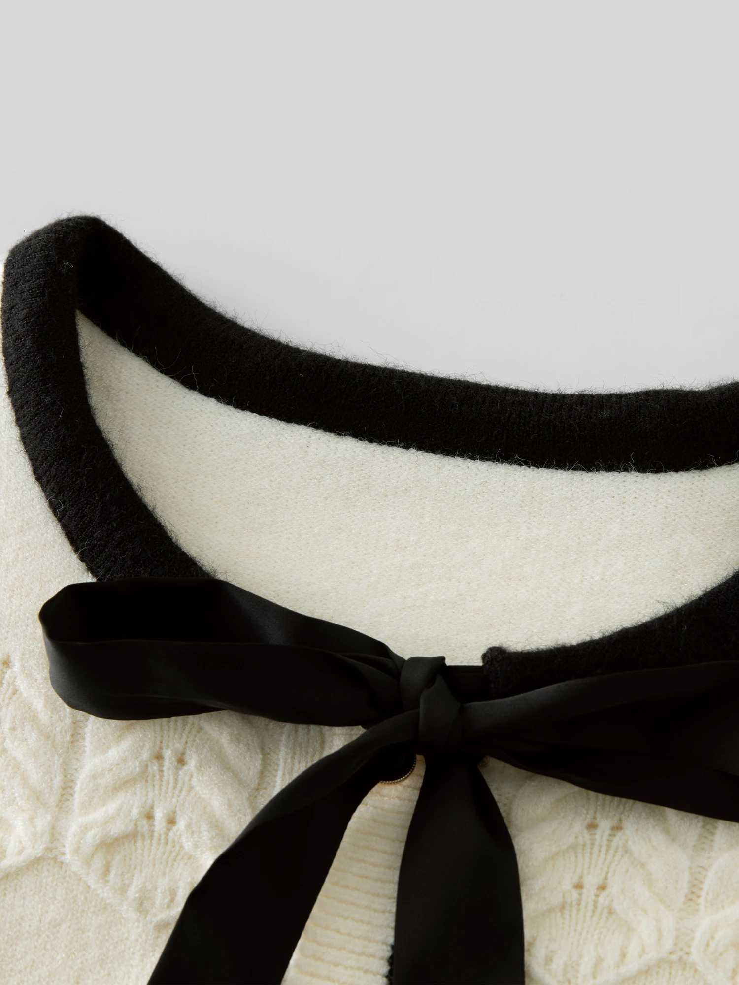 DUSHU Plus Size Casual Chic Sweater For Women 2024 Winter New Design Comter Versatile Knit Fashion Lady Top Pullover 24DS84160 XJ250819