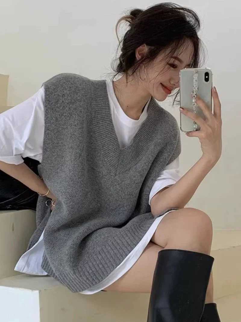 Women Cashmere Vest Sweaters Autumn and Winter Knitted Knitwear Vest Casual Loose Sleeveless Vest for Women XJ250819