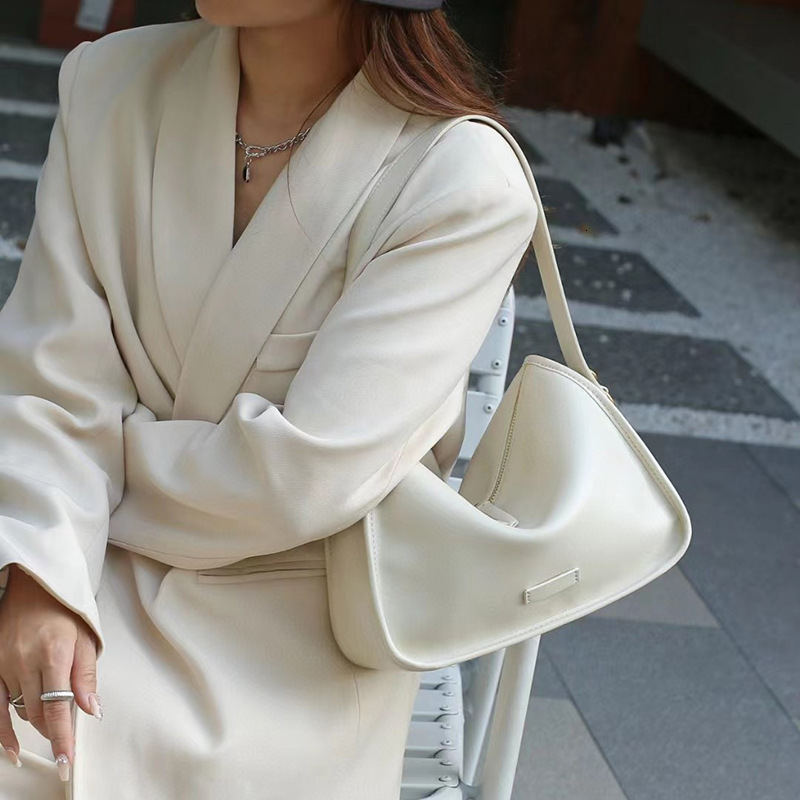 Free shipping designer HD Women Large Capacity Bag 2025 Spring Summer New Korean Style Crossbody Bag Soft Leather High-end Feel Shoulder Bag Underarm 