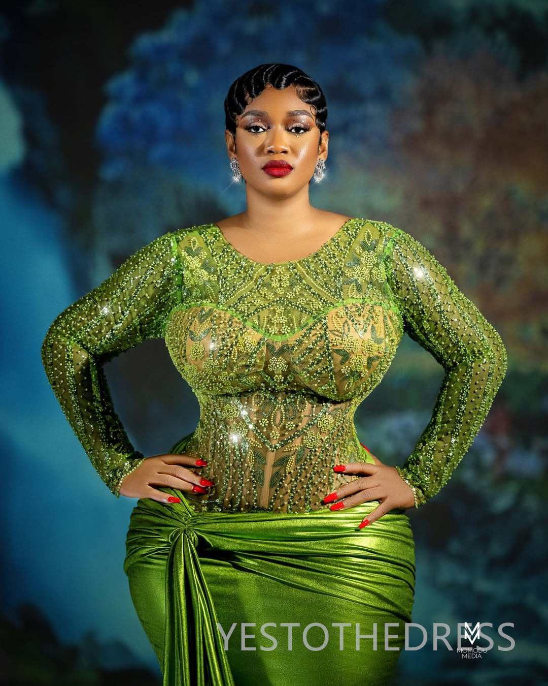 Plus Size Green Prom Dress 2025 Evening Dresses Robe De Sorrie Sheer Neck Long Sleeves Beaded Lace Pearls Birthday Dress Second Reception Gowns AM2689