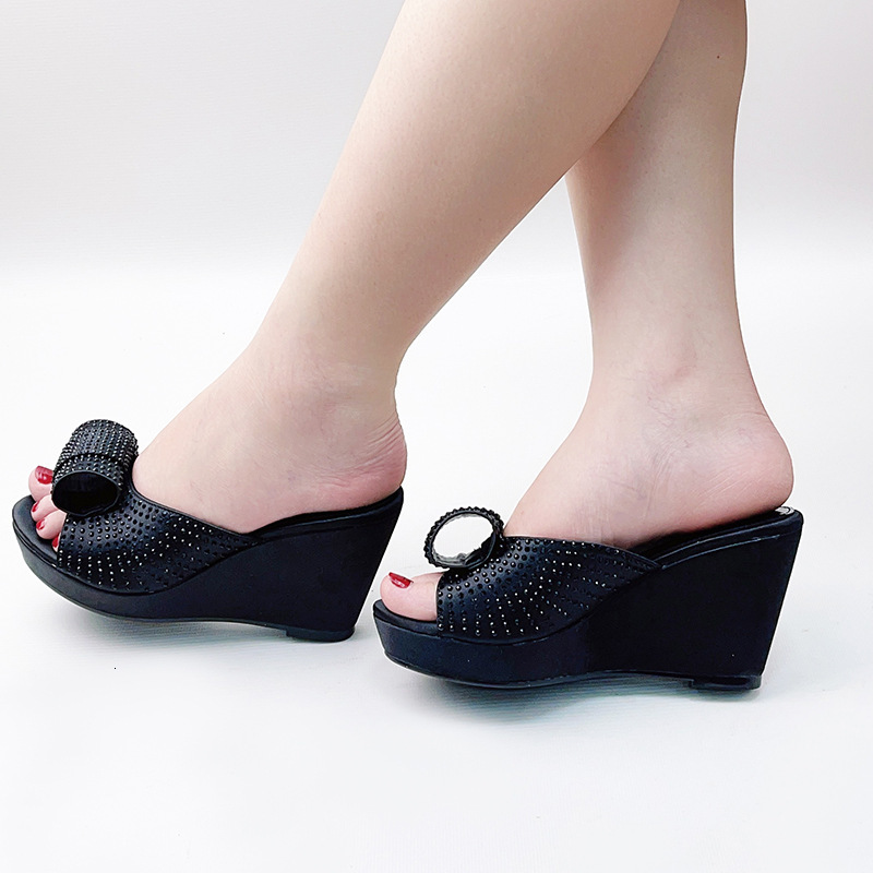 Summer Rhinestone High Heel Fashion Slippers for Women Non-Slip Plastic Wedge Sandals Stylish Outdoor Thick Sole
