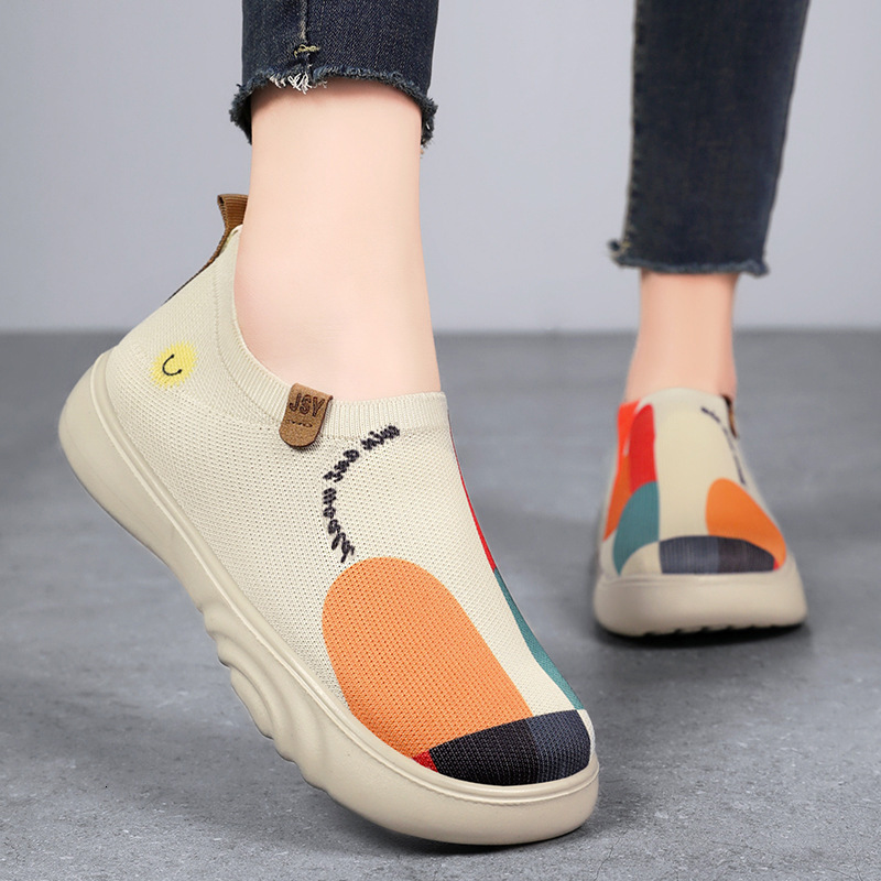 2025 New Women's Summer Beijing Cloth Shoes Fashion Painting Casual Shoes Designer Shoes Soft soled Women's Walking Shoes