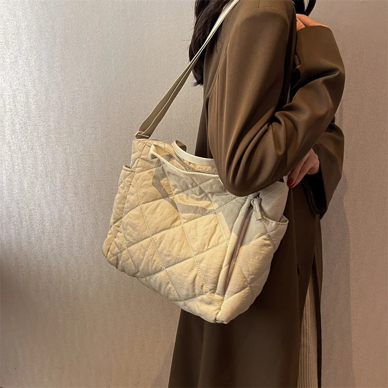 MOODS Padded Shoulder Crossbody Bags For Women Winter Nylon Fabric Diamond Pattern Quilted Large Capacity Shopper 250814