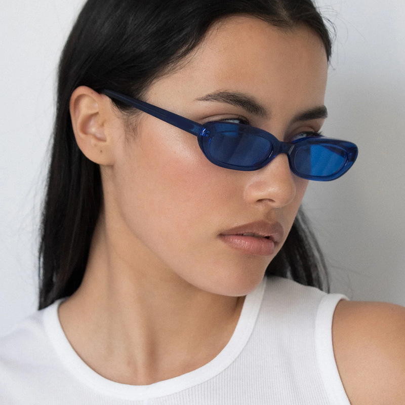 Refined Narrow Frame Cat Eye Sunglasses 2025 New European Minimalist Metal Sunglasses for Women