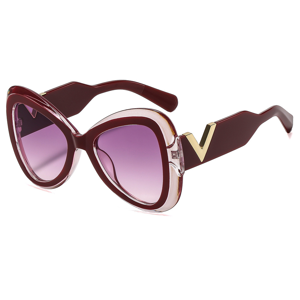 2025 V Square Fashion Sunglasses for Women Trend Forward UV 400 Street Shades European Style Slim Frame Sunglasses