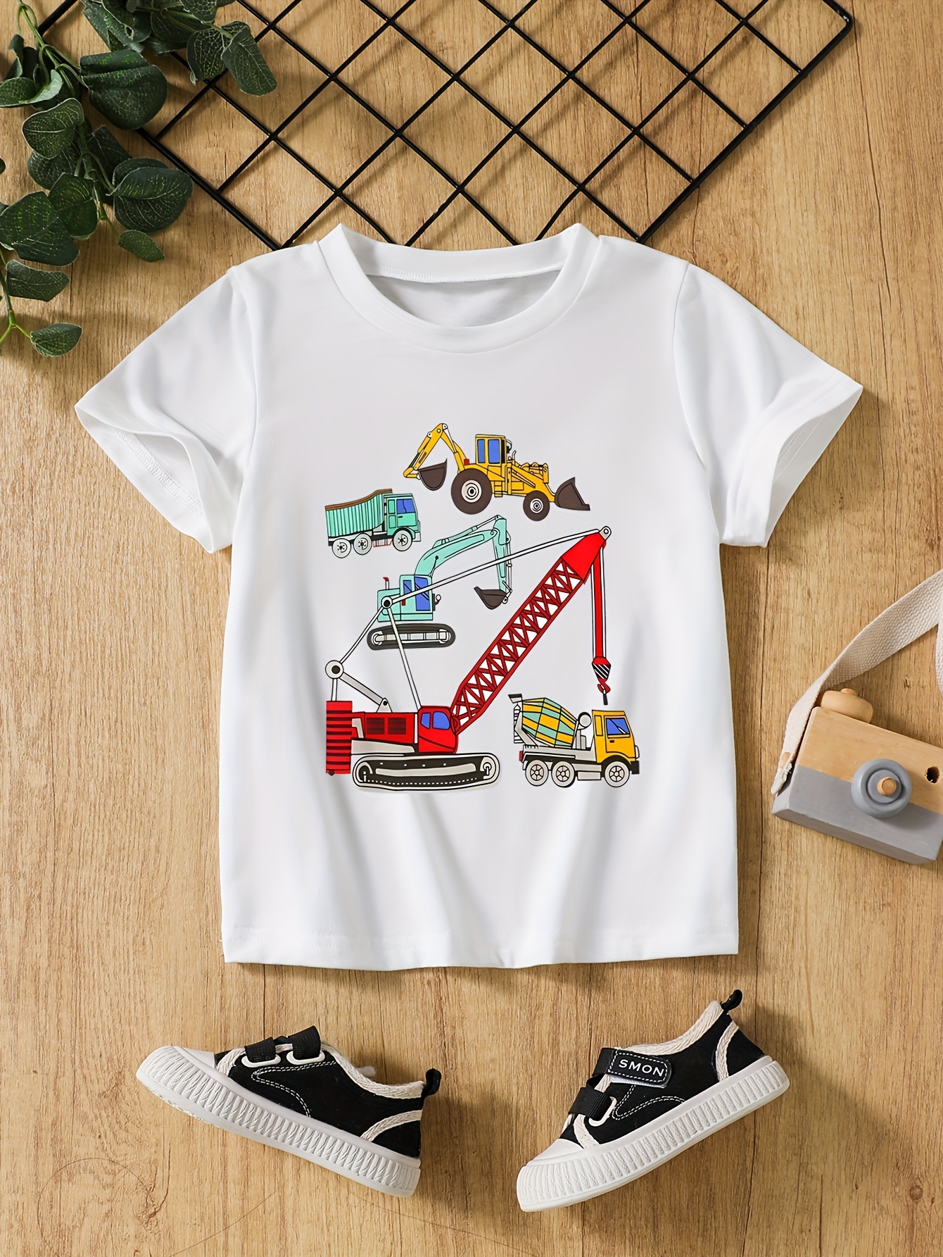 T-shirts Boys' Three-Piece Short-Sleeve Excavator Print Set - Breathable Quick-Dry Fabric