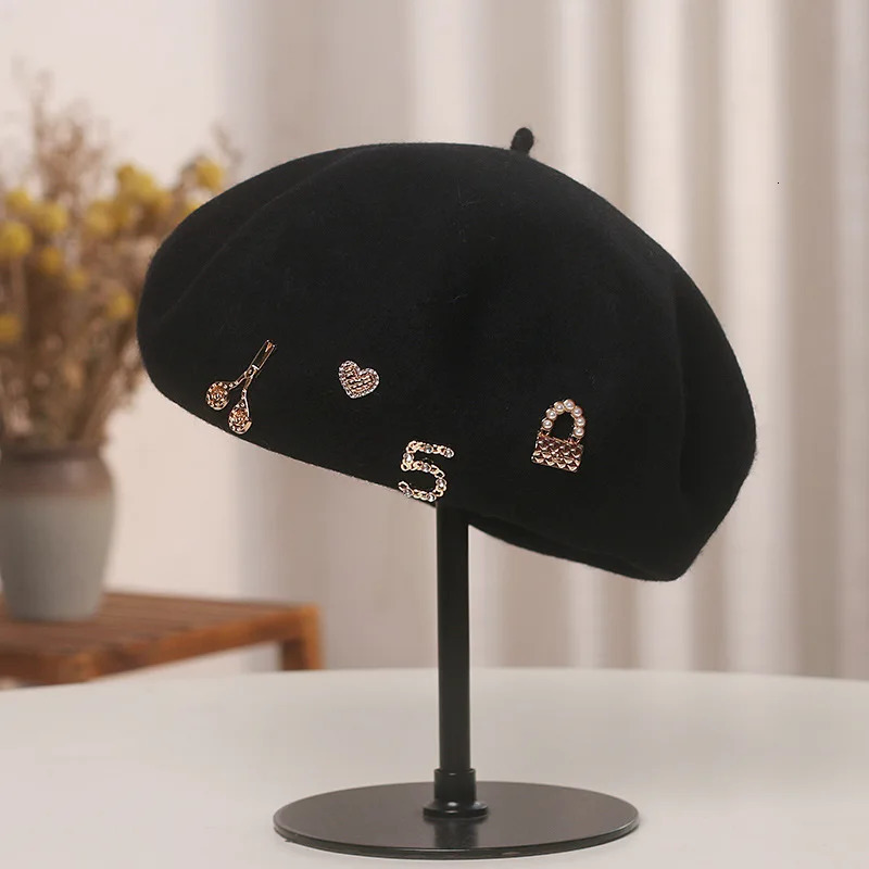 Autumn Winter Love Badge Womens Wool Tweed Beret Fashion Retro Painter Hat Pumpkin Hat 250819