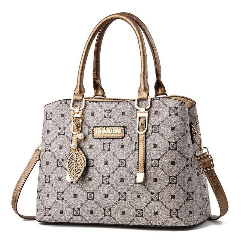 Mom's New Style Handbag Fashionable and Magnificent Large Capacity Crossbody Grandma's Middle aged Women's Bag