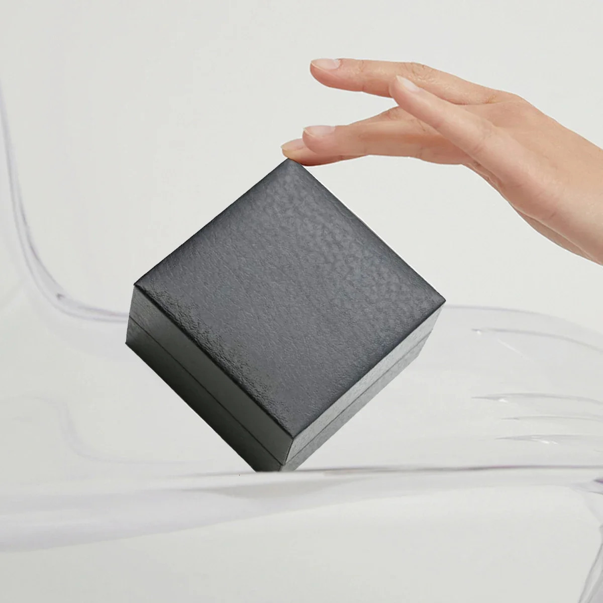 Watch Storage Box PU Single Watch Display Case Wristwatch Watch Holder Travel Jewelry Watch Organizer For Men Gift 250819