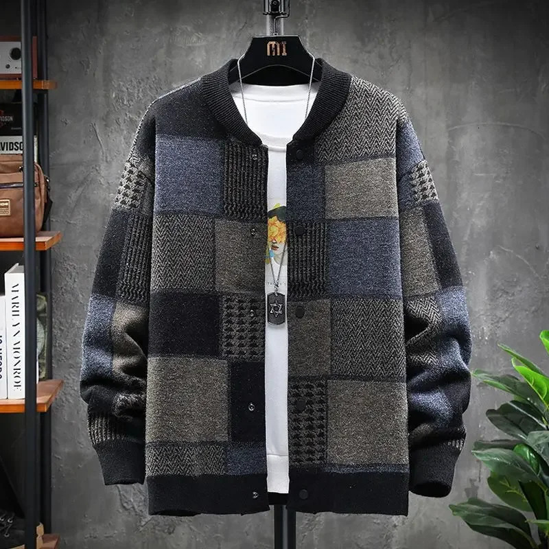 England Style Single Breasted Plaid Pattern Cardigan for Men Fall Winter Casual Loose Fit Baseball Collar Sweater Jacket 250819