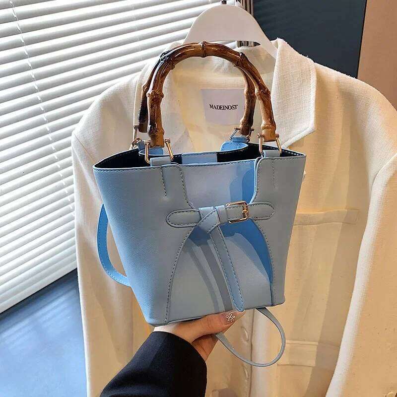 Spring New Premium Leather Bucket Exquisite Craftsmanship Niche Messenger Design High Quality Handmade Women S Bag