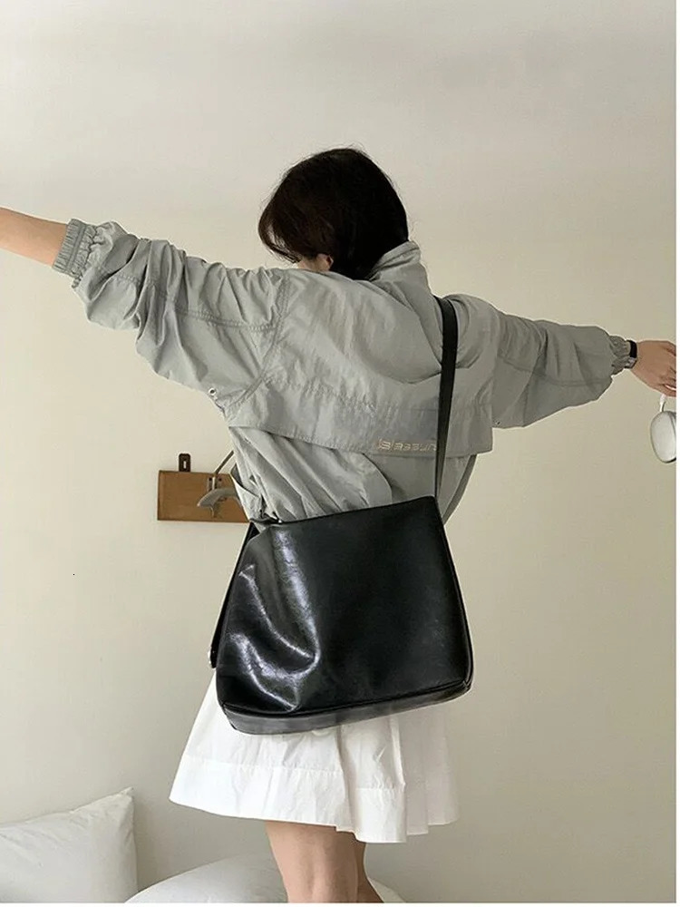 Trendy Large Capaci Casual Womens Bag Li Cha Korean Sle Crossbody Oil Wax Leather Single oulder Tote Bag 250818