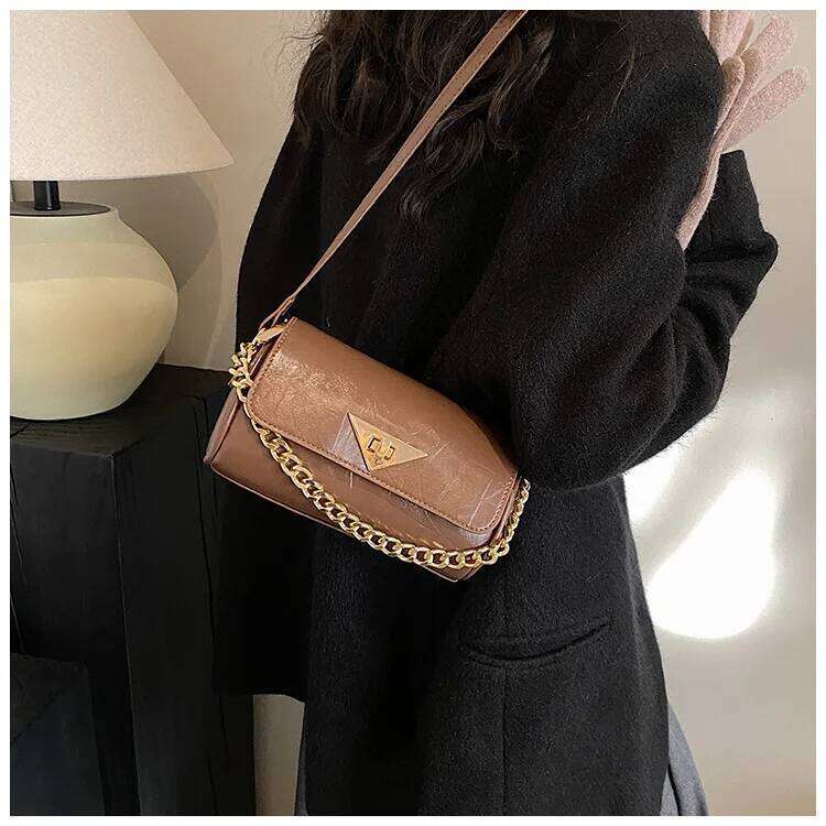 New Retro Fashion Small Square Bag High End Design Simple Versatile Shoulder Messenger