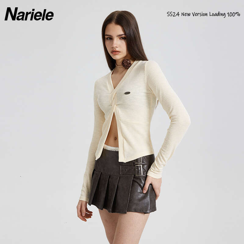 French Style High-End Vintage Small Iron Label Bamboo Cotton V-Neck Long Sleeve T-Shirt For Women With Unique Design And Solid Color B3