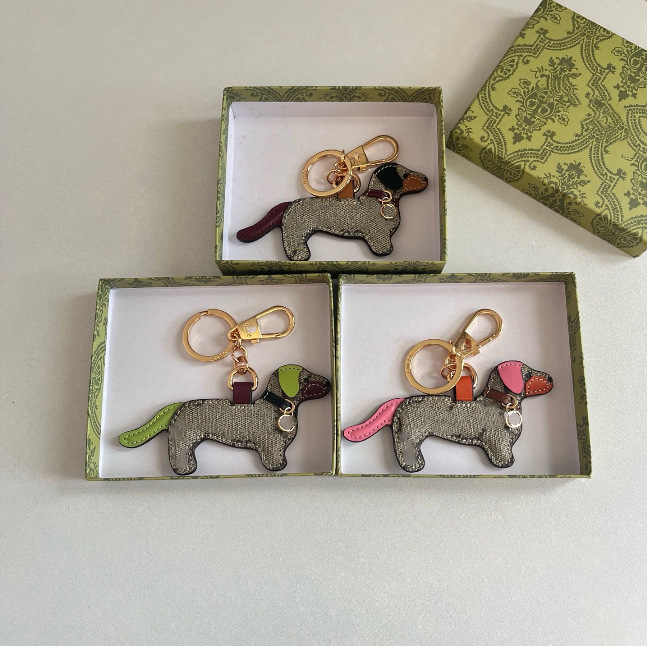 Keychains Lanyards 3 Colors Upscale leather dog GGs Designer Keychains designer bag charm chain stylish Car Key Rings Luxury Leather Decorative Cute pet pendant