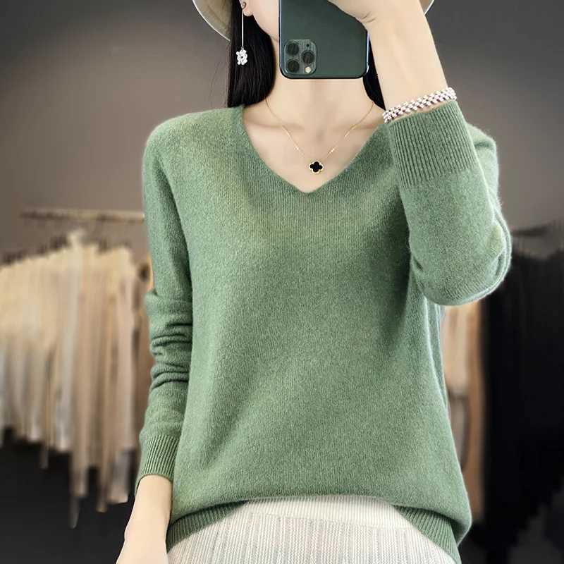 100% Merino Wool Sweater V-Neck Basic Pullover Autumn Winter Cashmere Clothing Long Sleeve Soft Knitwear Tops Solid Color XJ250819