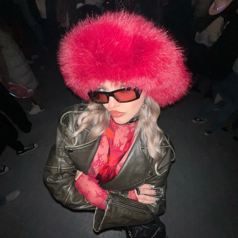 Big Fluffy Faux Fur Bucket Hats for Women Plush Fishermans Hat Winter Warm Fashion Colorful and Gorgeous Party Hat 250819