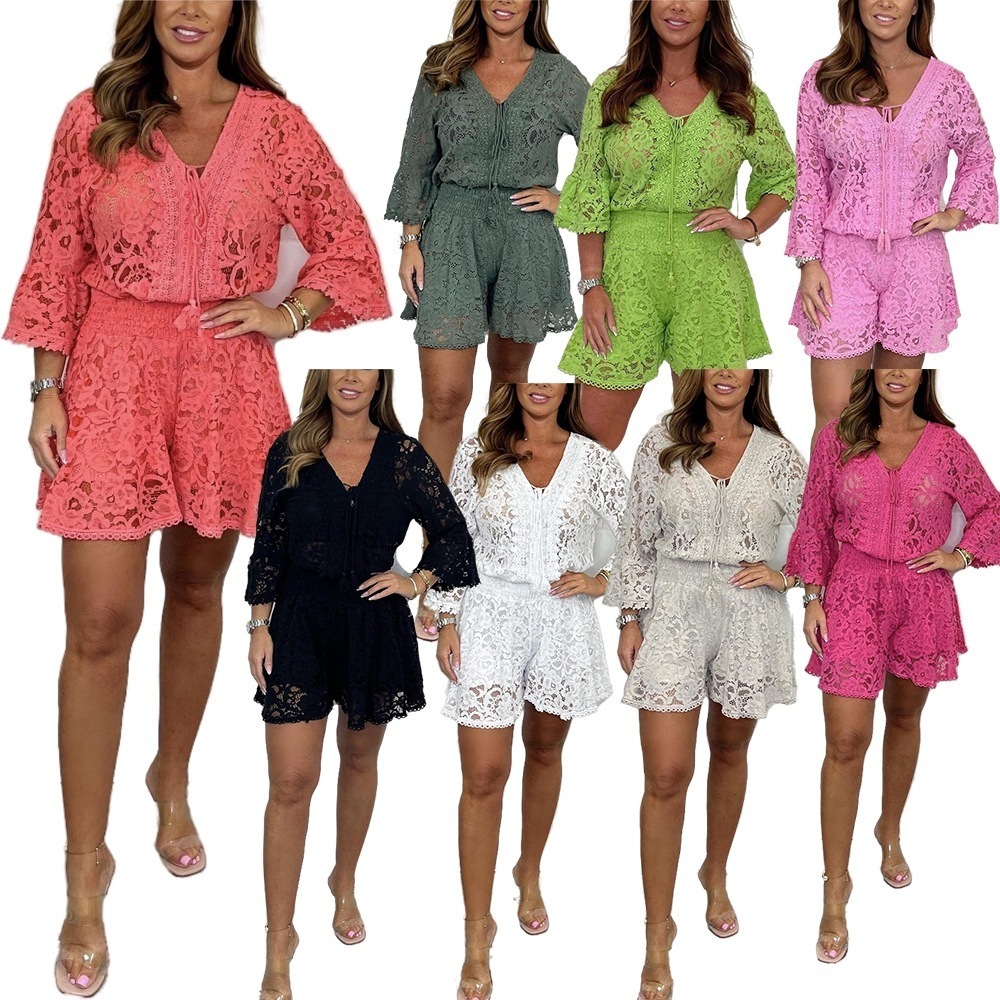 2024 Spring Summer New Versatile Slimming Fashion Two-Piece Set Hollow Lace Top Crochet Shorts Set210427