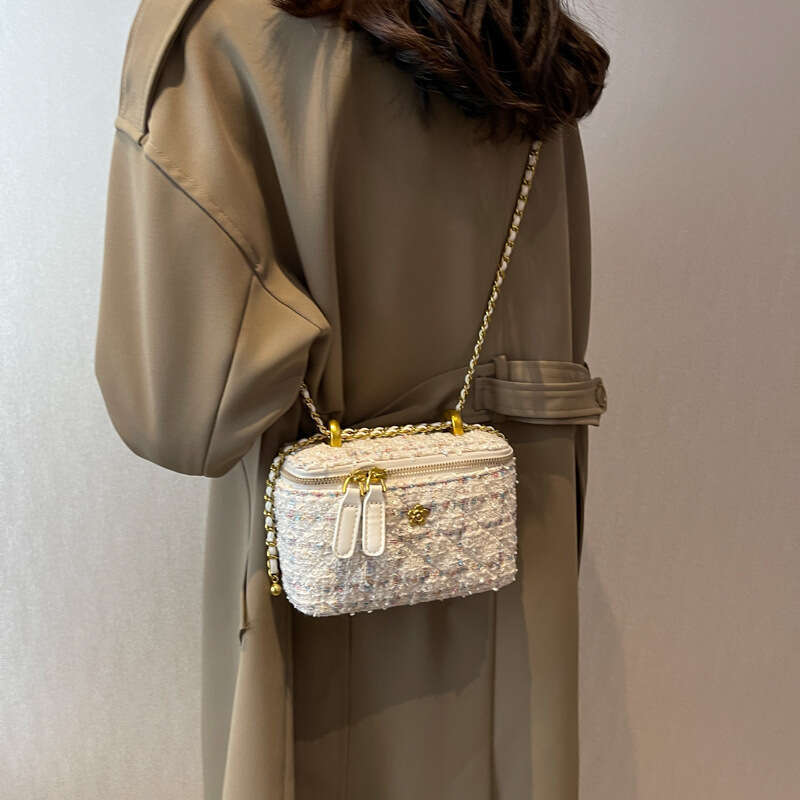 Designer Women New Korean Version Light Luxury Small Chanel Style Crossbody 2025 Early Bags Spring Woolen Chain Commuter Shoulder Box Bag