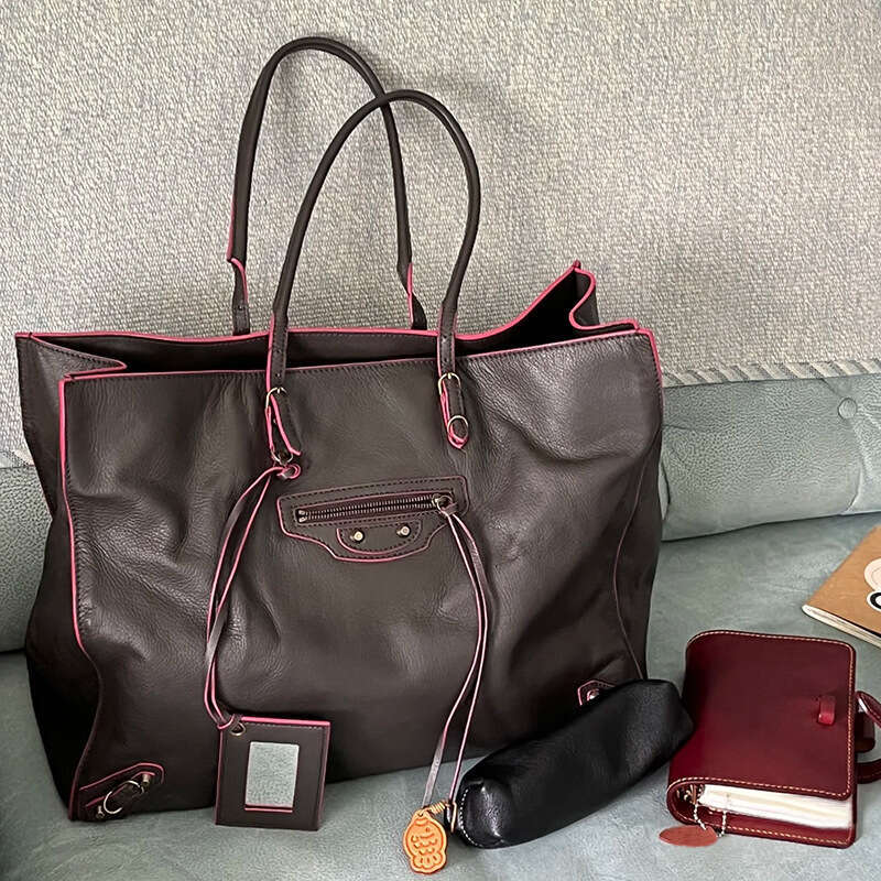 Designer Bag Tote Bag Shoulder Bag Light Luxury High End Fashion Motorcycle Tote Capacity Underarm Women S Korean Version Handbag Large Bag Trendy