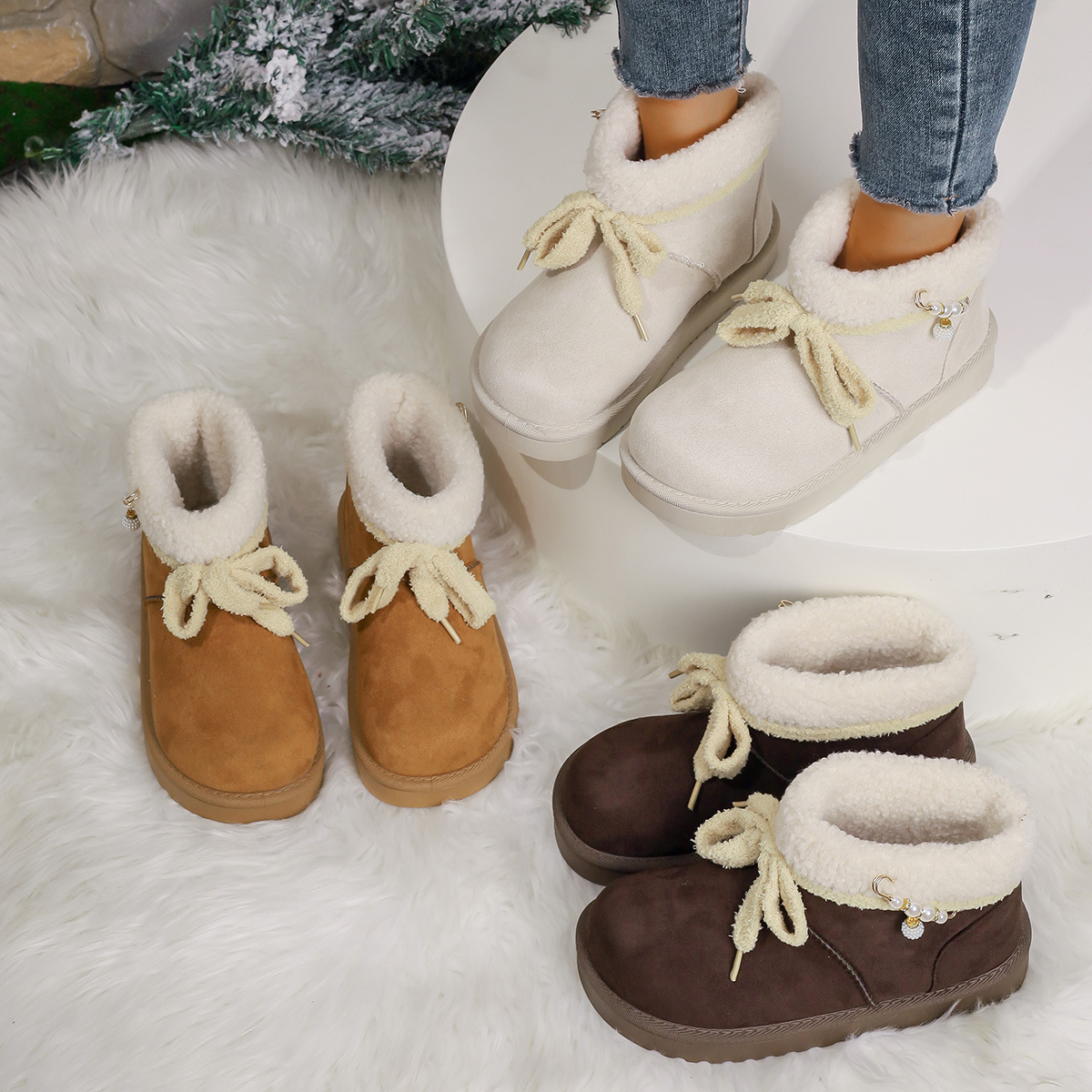 new Free delivery designer woman cotton boots Comfortable snow boots with short sleeves and plush outdoor winter boots