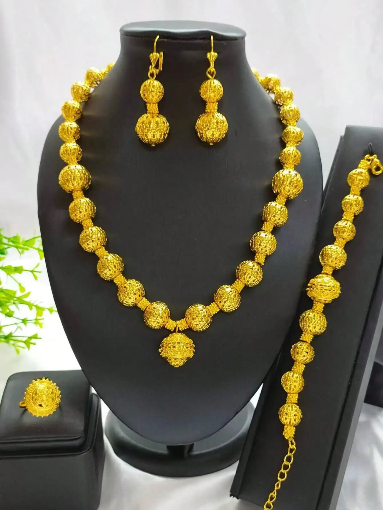 Dubai African Bead Jewelry Set for Women Party Gifts Wedding Accessories 24K Gold Color Necklace Ring Bangle Earrings Sets 250818