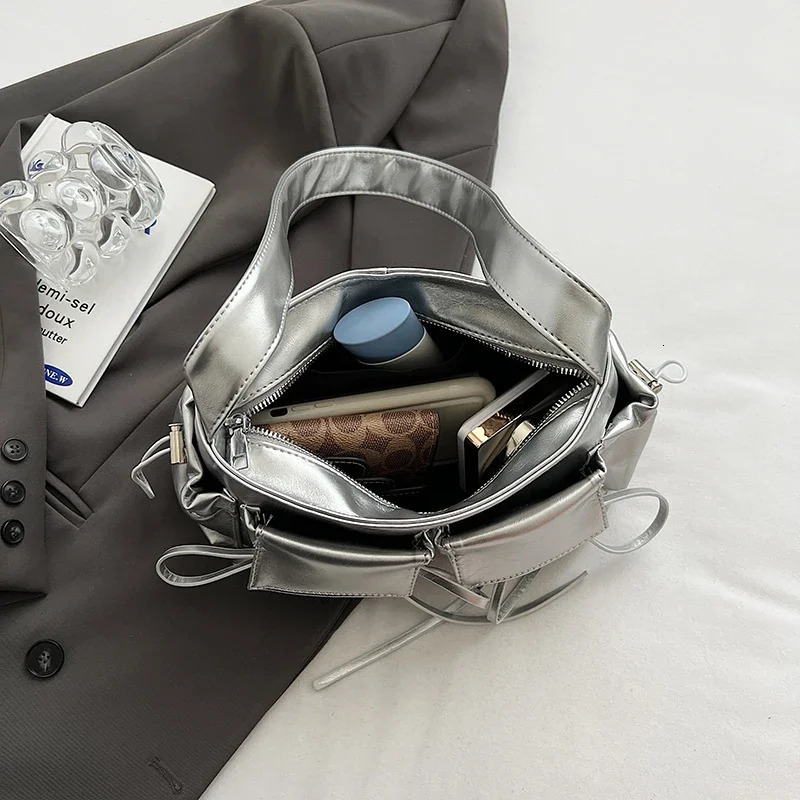 Y2K Korean Fashion Underarm Shoulder Bag Red Silver Female Bag Pu Leather Armpit Bag Chain Handbag Tote Clutch Bag High Capacity 250818