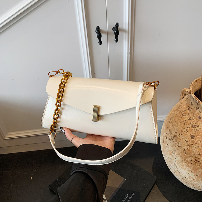 Free shipping designer This Year Fashion Trend Bag for Women New 2025 Women Niche Light Luxury Crossbody Bag Commuter Bag Underarm Bag Single Shoulder