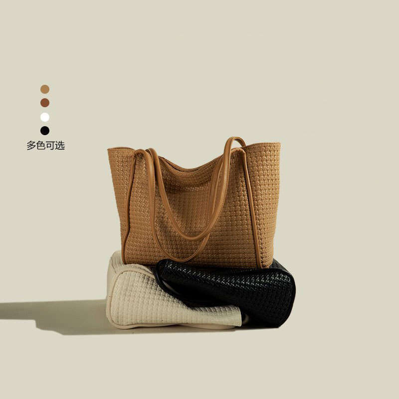 2025 Spring and Summer New Large Capacity Women's Fashion Simple Shoulder Texture Class Commuting Tote Bag