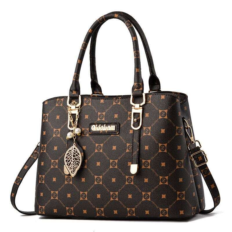 Mom's New Style Handbag Fashionable and Magnificent Large Capacity Crossbody Grandma's Middle aged Women's Bag