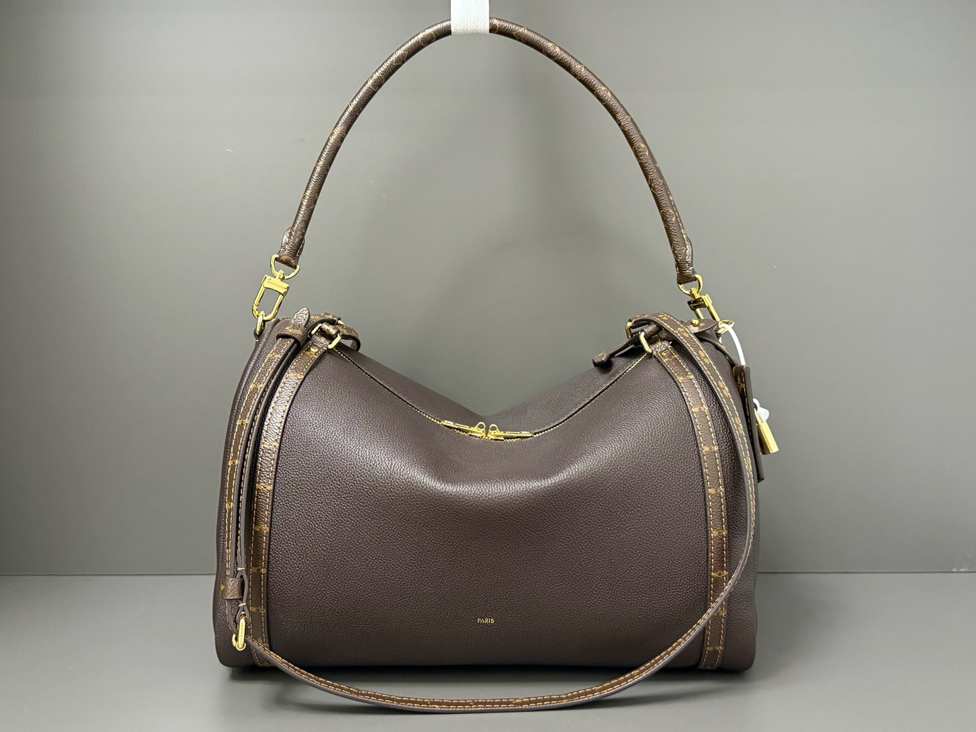 Express MM M26397 SS25 Winter New Womens Bag Womens Calfskin Handbag Ladies Shoulder Bag Removable Keybell and Padlock size 24x18x36