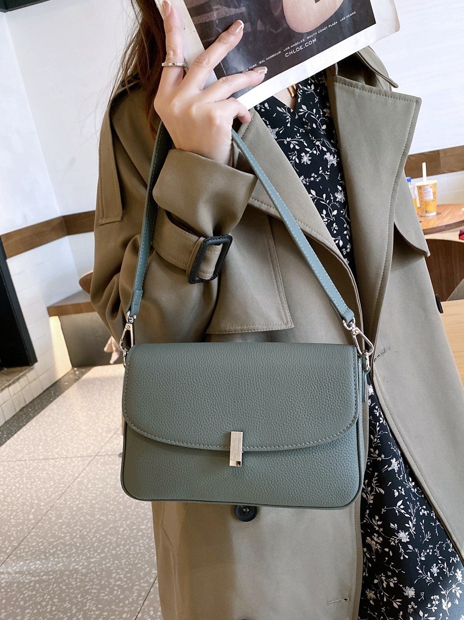 Free shipping designer Genuine Leather Women Bag New Versatile Small Square Bag Top Layer Cowhide High-End Feel Underarm Bag Shoulder Bag 3302