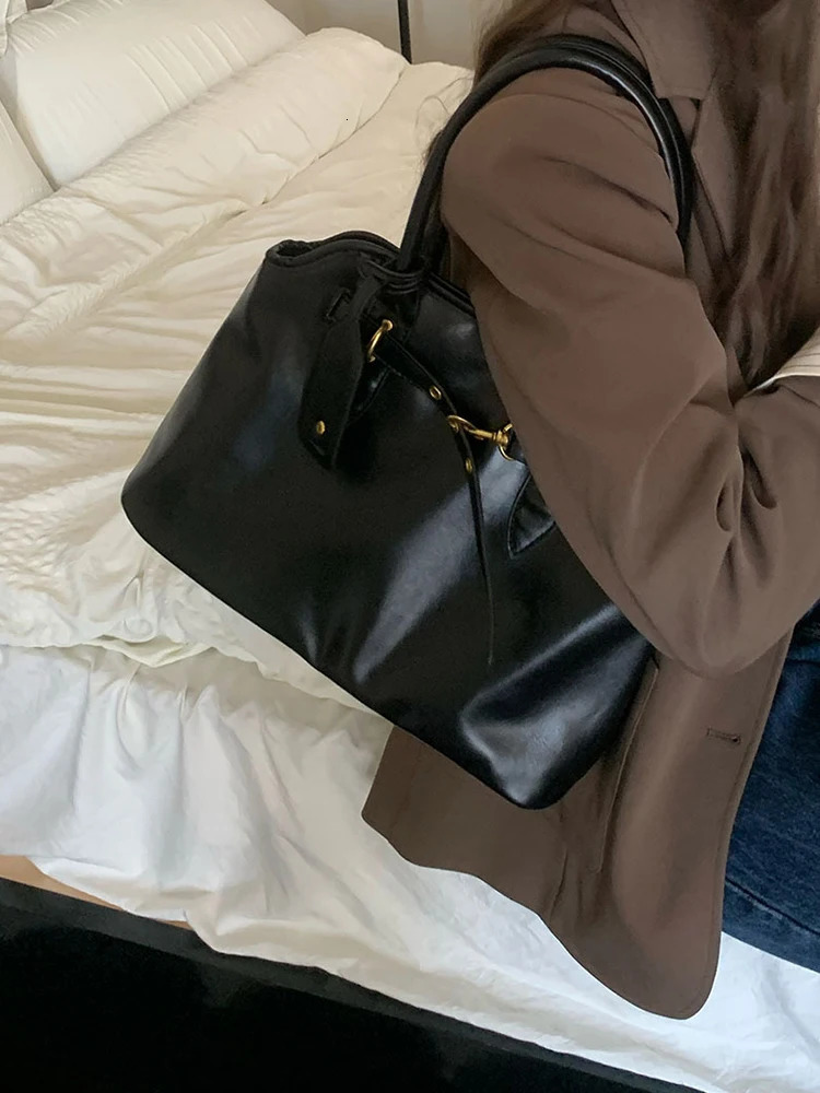 retro briefcase versatile large capacity shoulder bag fashionable casual womens daily commuting womens bag handbag 250818