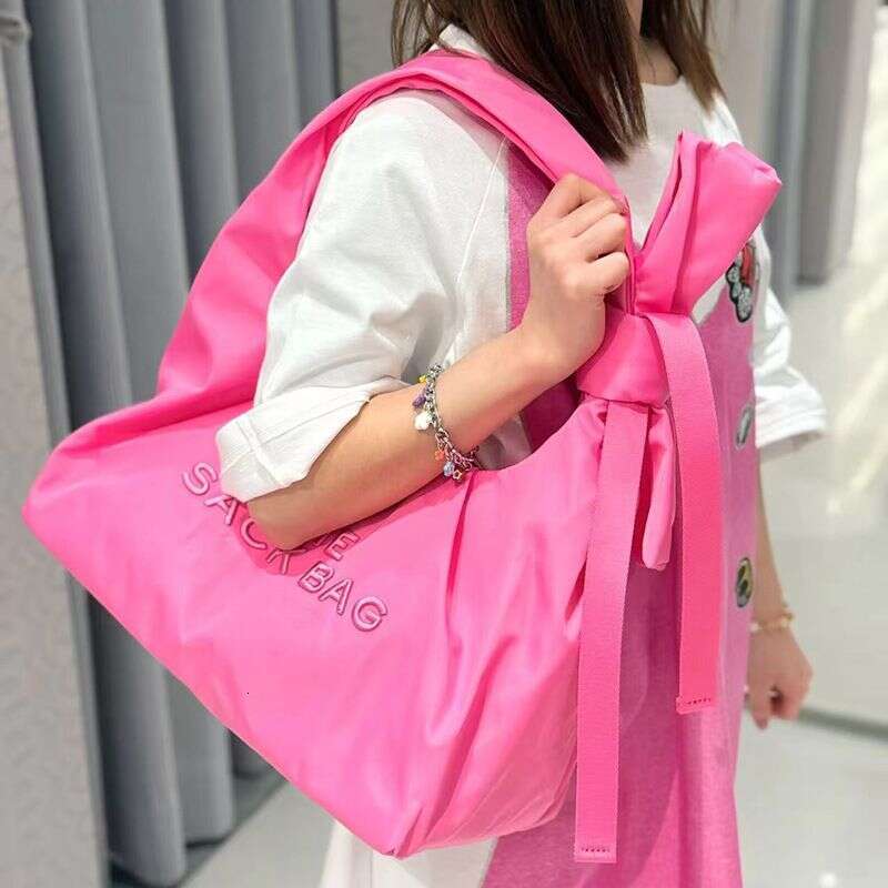 Ins Network Celebrity Same Sweet Spicy Bowknot Shoulder Armpit Large Capacity Women's Bag 2025 Spring Summer New Fashion Hundred And One