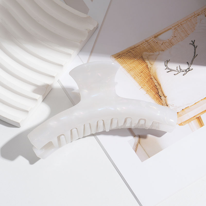 Large-sized hair clips with abundant hair volume, scrubbing style hair clips, exquisite hair accessory hairpin for updo hairstyle